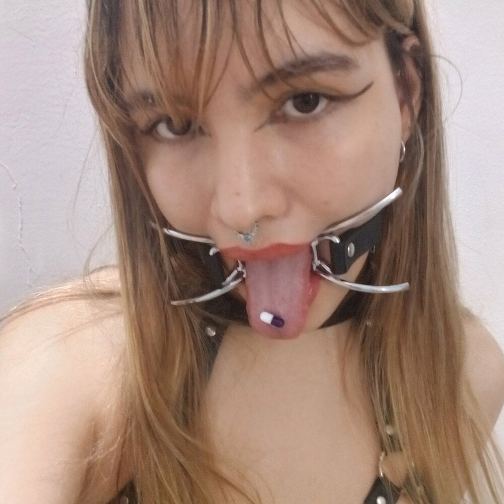 hiromidai's Offline XXX Chat