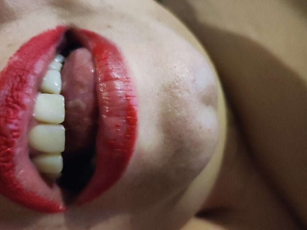 Casalsafadinho6's Offline XXX Chat