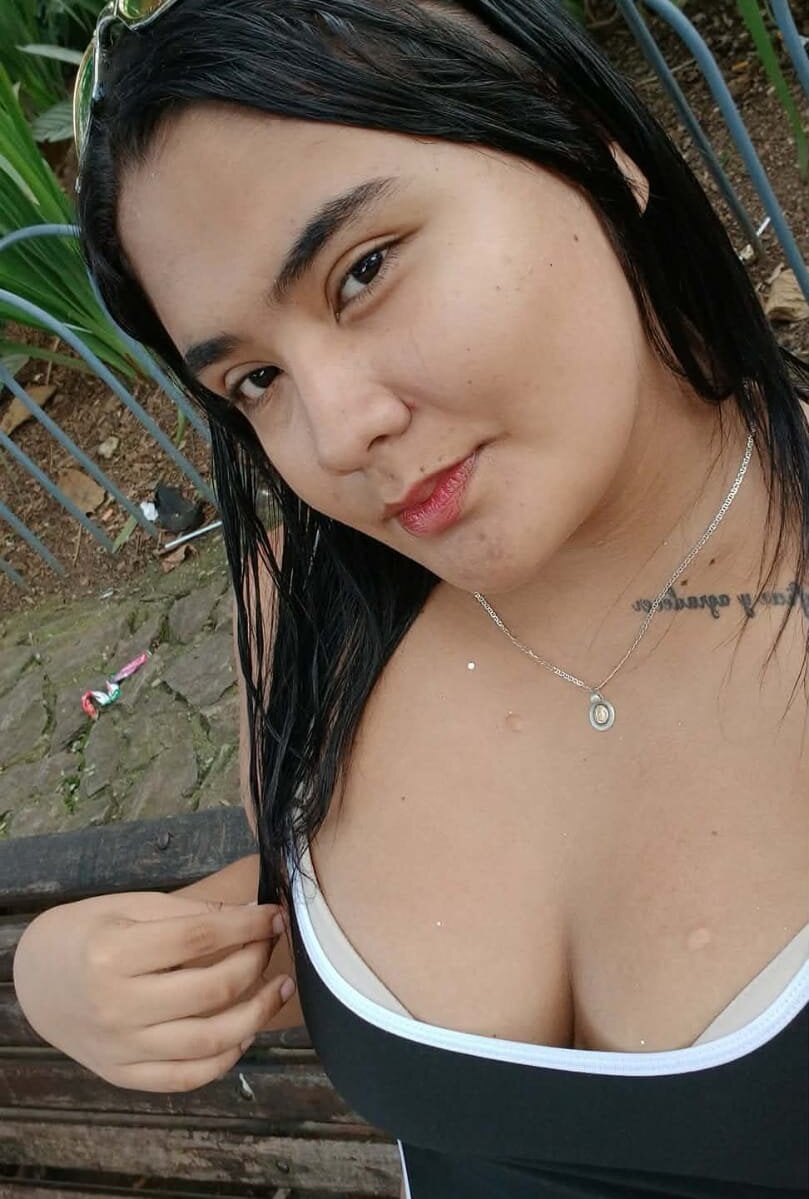 bellaquita_19 webcam profile - German