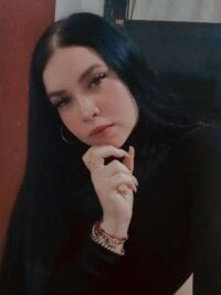 saara_Bliss's webcam live show