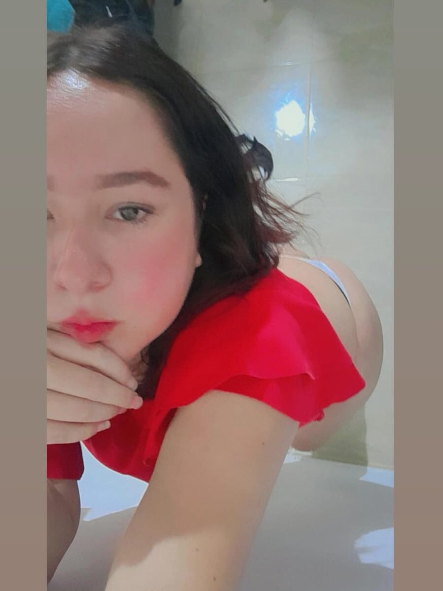 myliveeroticcams.com saracute_1 livesex profile in a-real-relationship-for-love-an-much-naughty-fun-will-provide-everything-always-for-my-love cams