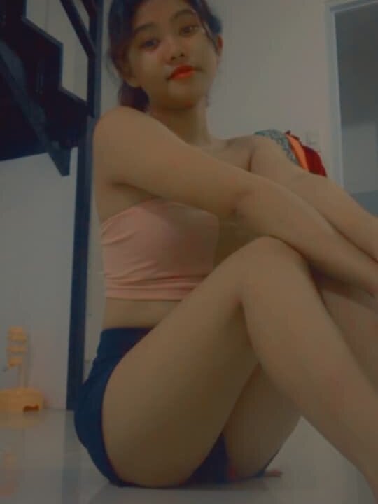 naughtyasian_girl profile
