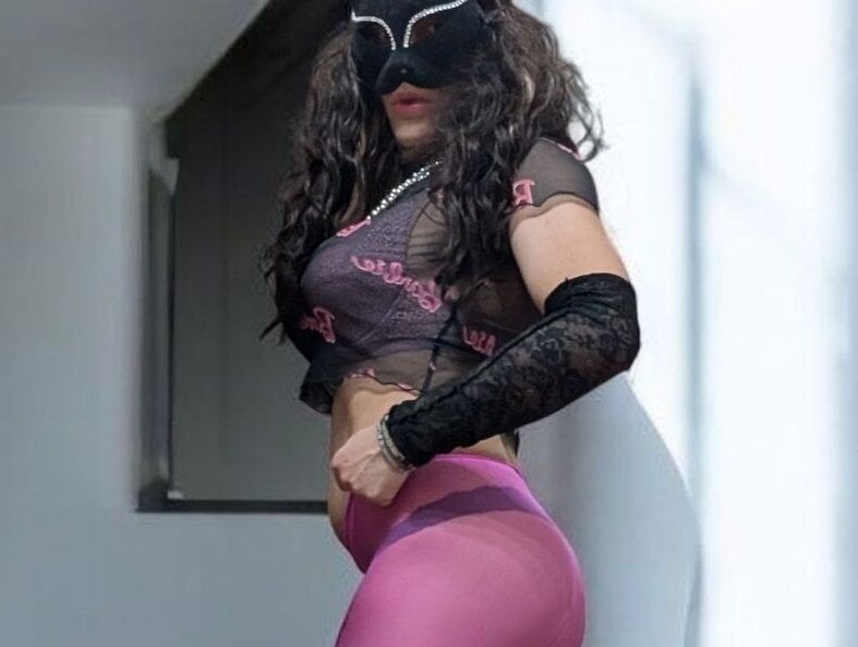 crisfaby69 from stripchat