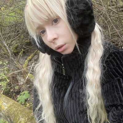cuteluxury from stripchat
