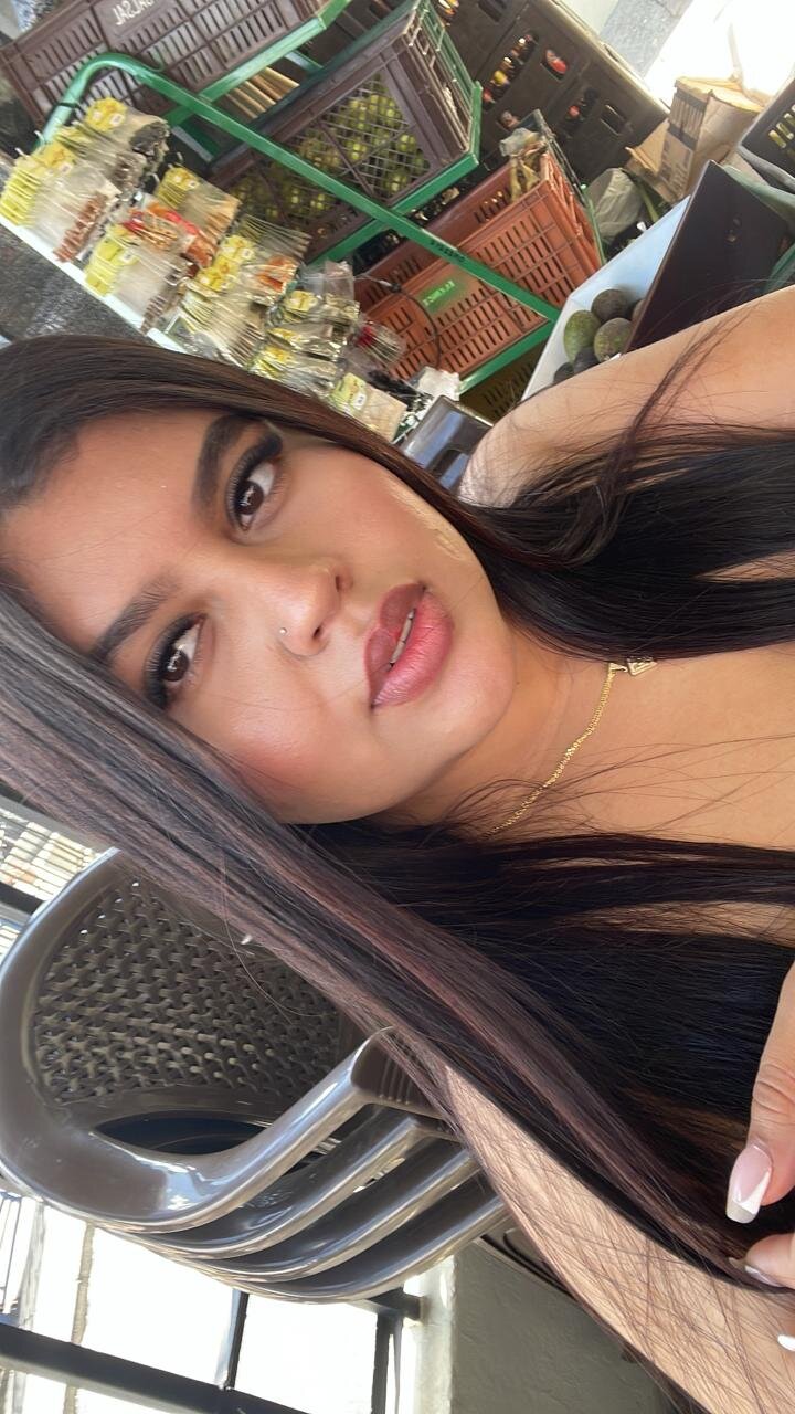 Scarlett_monn