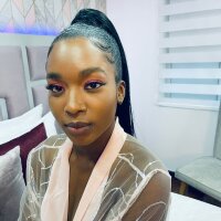 Tanisha_lewis_'s Offline Chat Room
