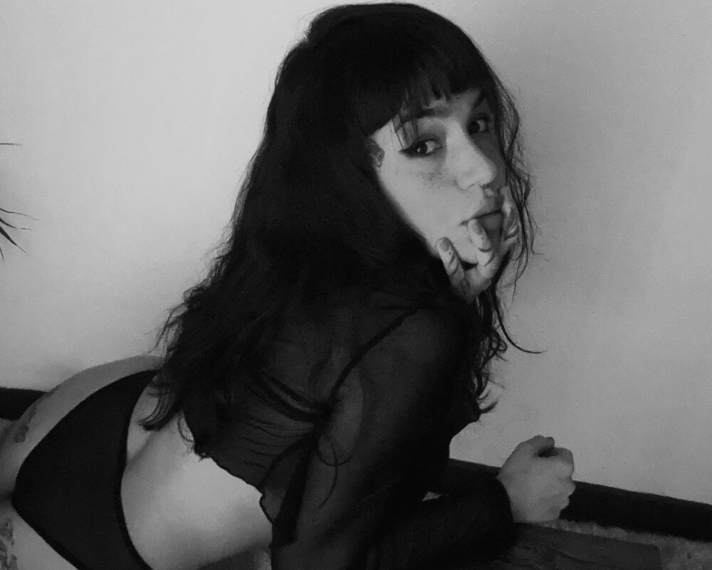 your_horny_angel_66 profile