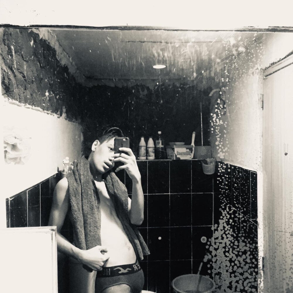 gaysucker6969 profile