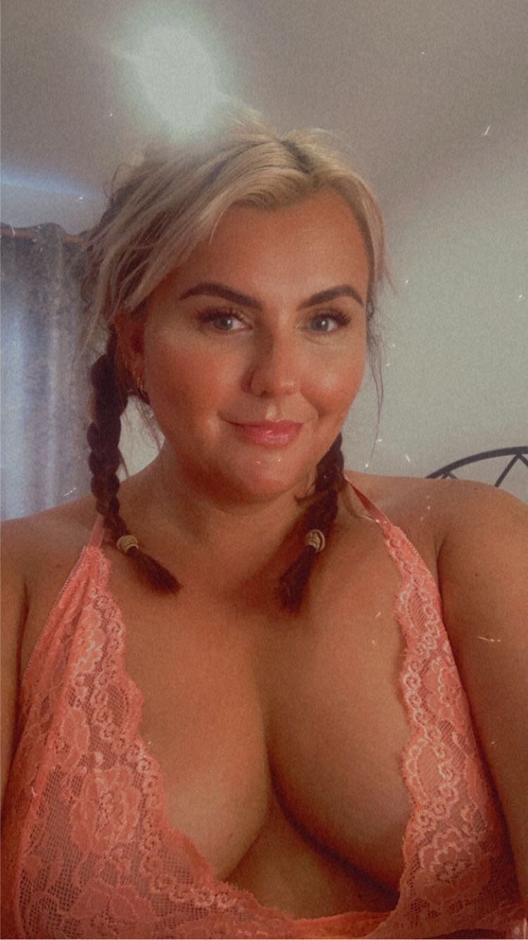 HottieLottie8