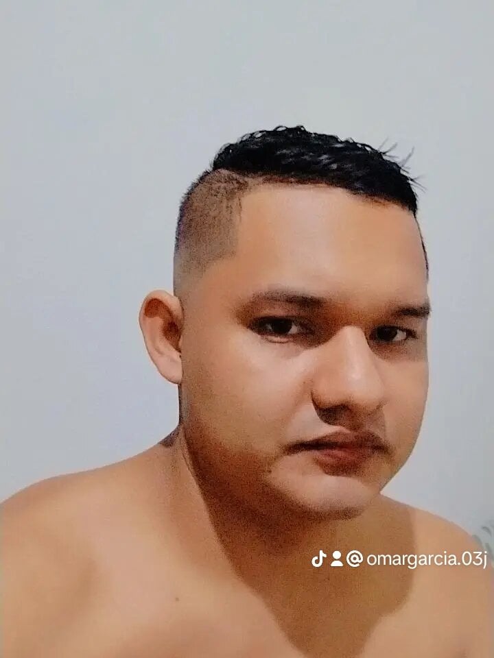 bastidas28 Chat XXX offline