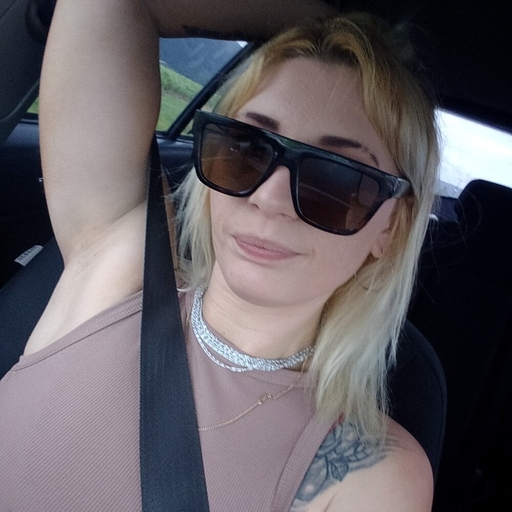 stripchat bodybabe webcam profile pic via xxx-topcamgirls.com