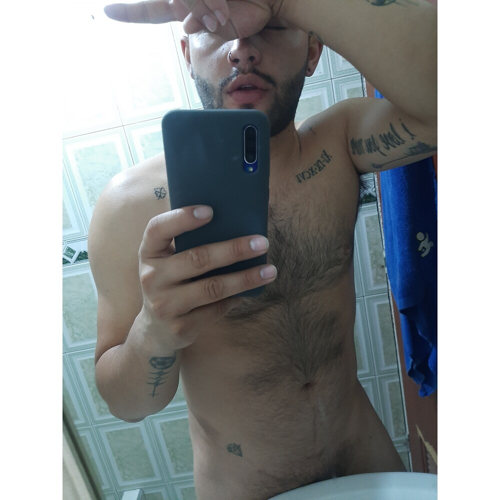 Live sex webcam photo for robertlucy15 #290259426