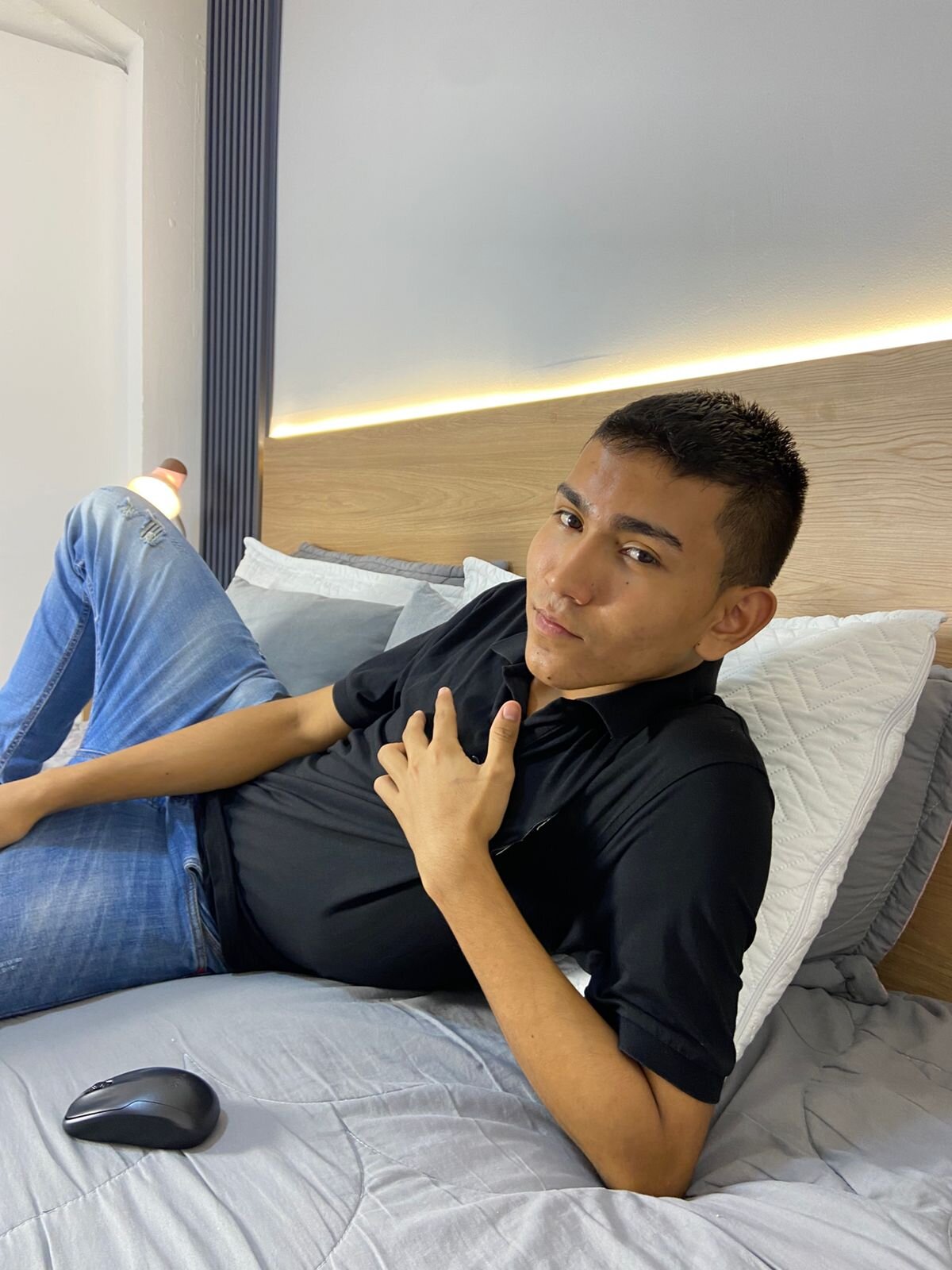 Dereck_30_