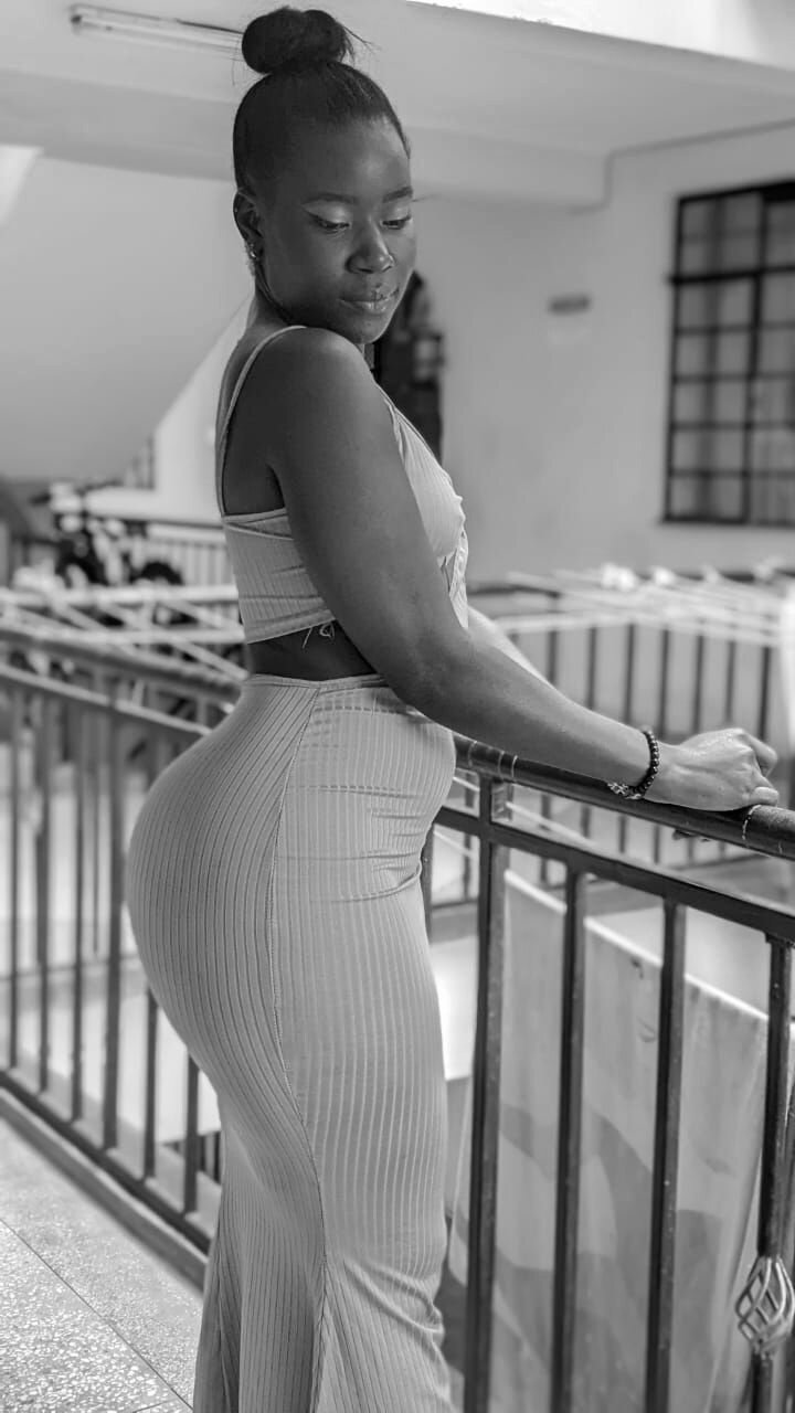 ebony_venossa
