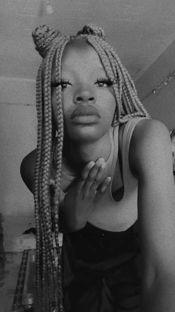 stripnlick_ebony