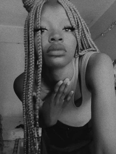 stripnlick_ebony Avatar