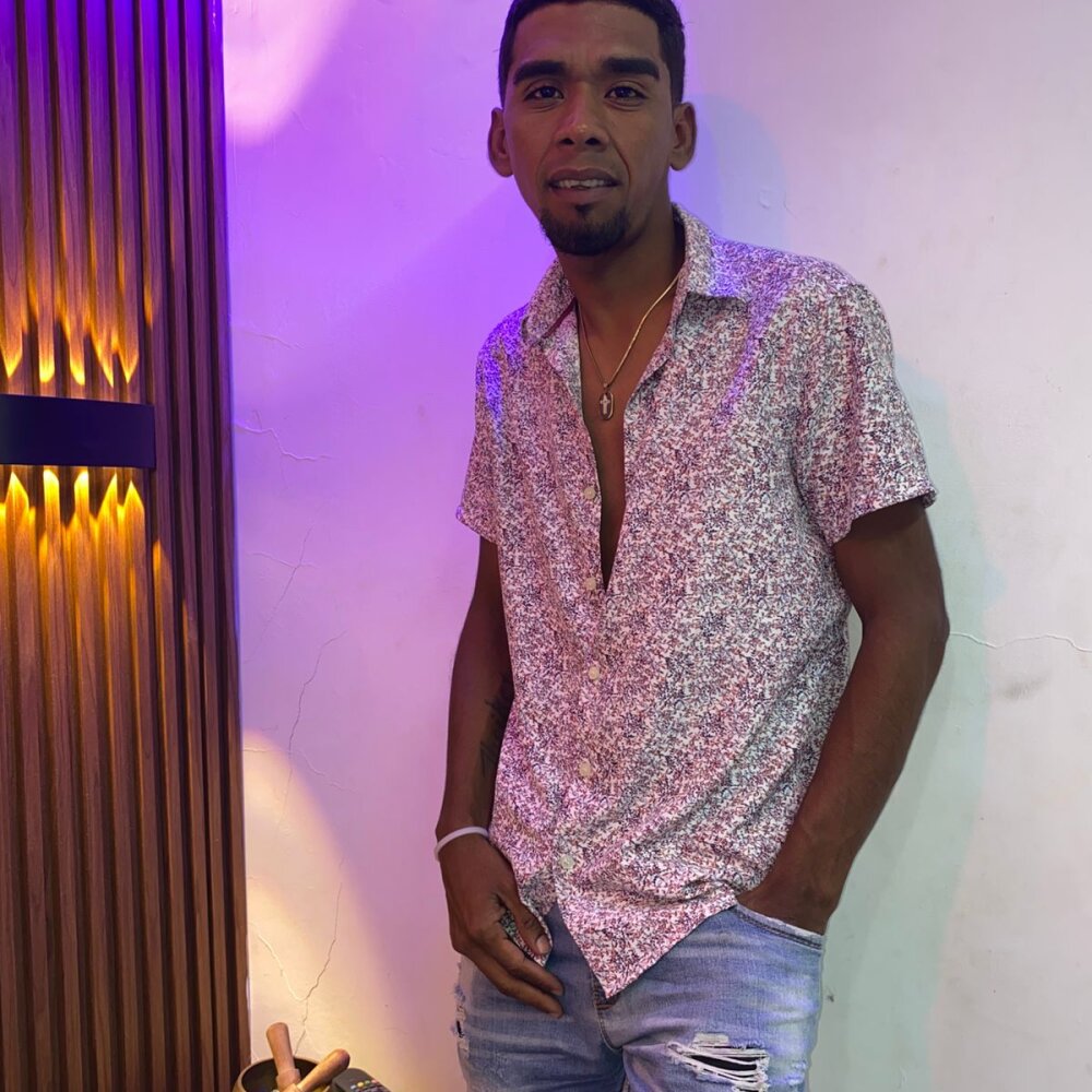 Jhon_Hot21Sexx profile