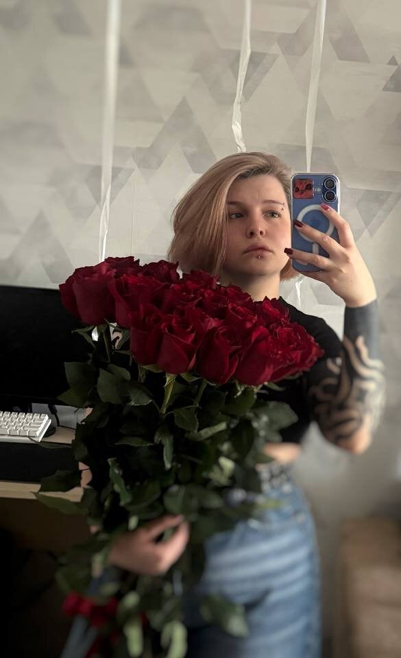 pornsexycams.com shad0wpurr livesex profile in white cams