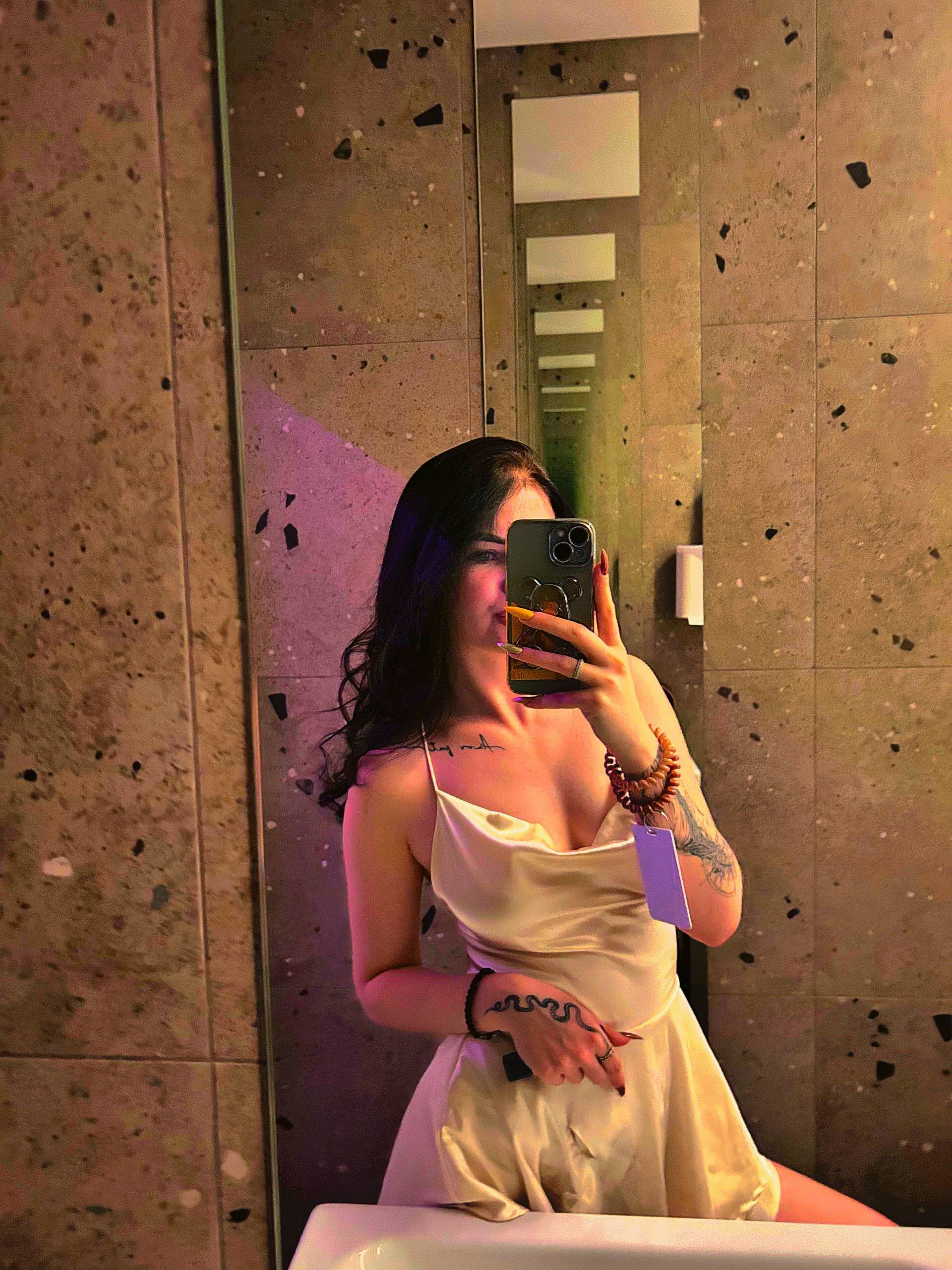 Meow_Milena