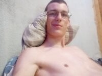 Bisexualangel69's Offline Chat Room