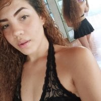 cata_leyahot's Offline Chat Room
