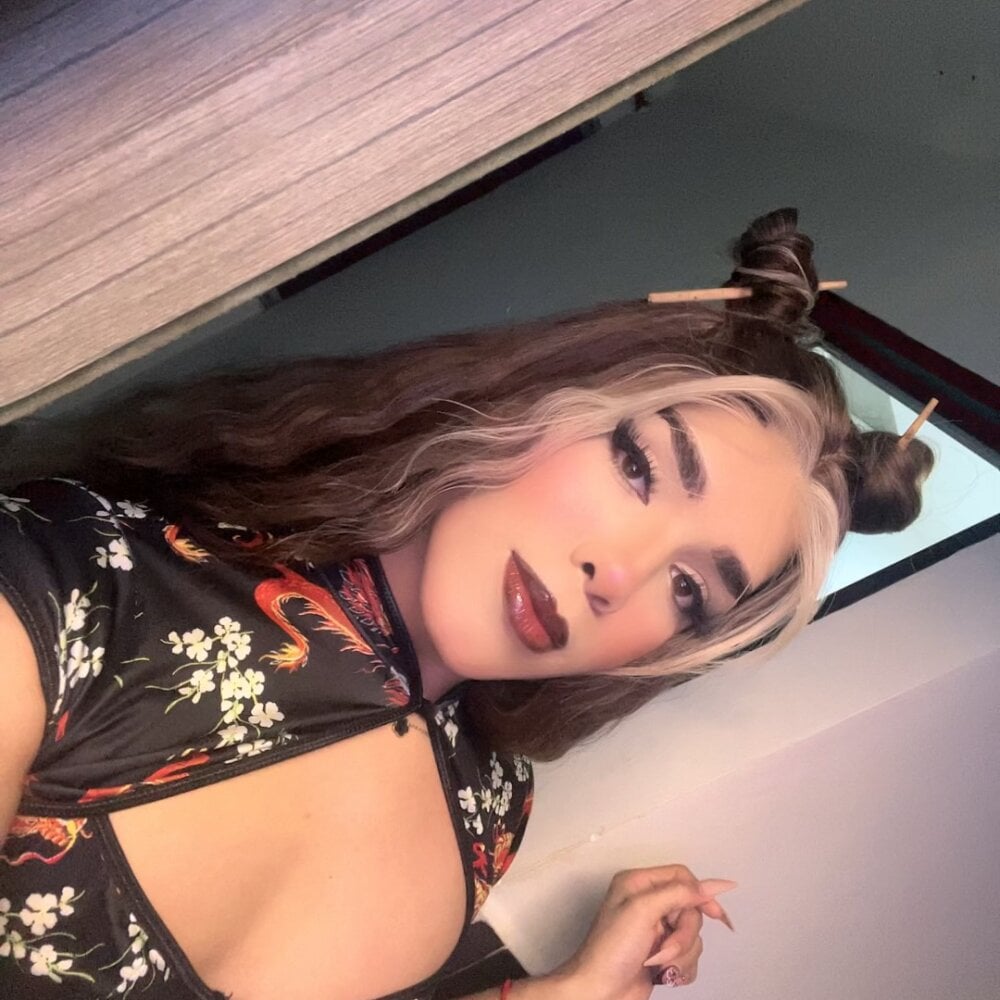 baby-isa from stripchat