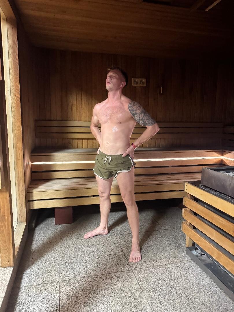 hotblondeguy69