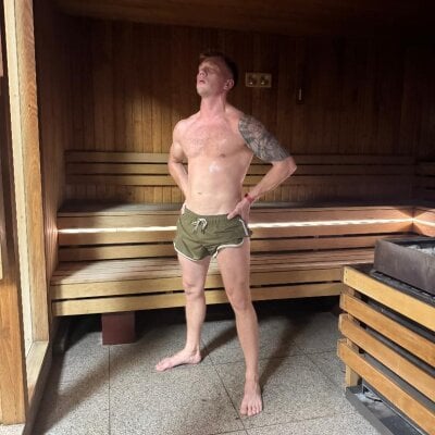 Hotblondeguy69
