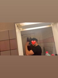noface19's webcam live show