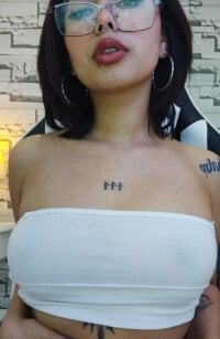 Ghostgirl__bx's Offline Chat Room