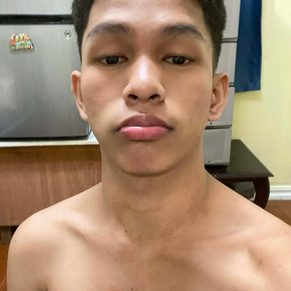 TheBoyAboveYou profile