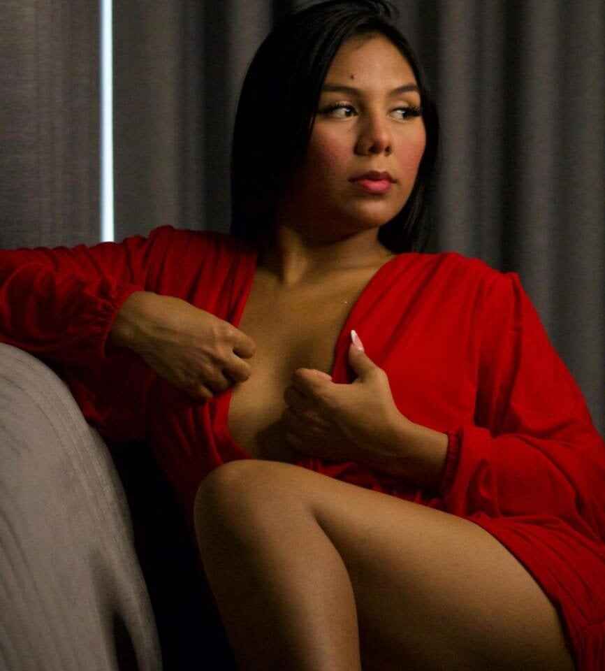 sexcams-joy.com kristakinnky livesex profile in ebony cams