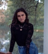 Effie_Light Adlı Modelin Çevrimdışı Sohbet Odası