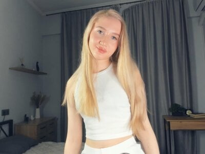 EmilyLanef - Stripchat Teen Lovense Cam2cam Girl 