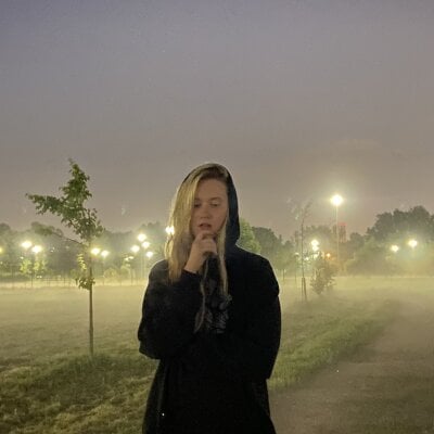 saint_cat25 - smoking