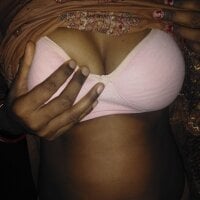 Bedbhabhi0956's Offline Chat Room