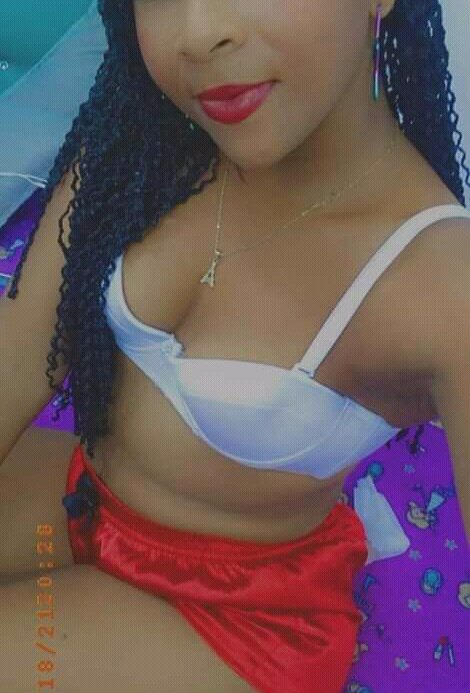 nahomi_19 🧞 adult webcam chat