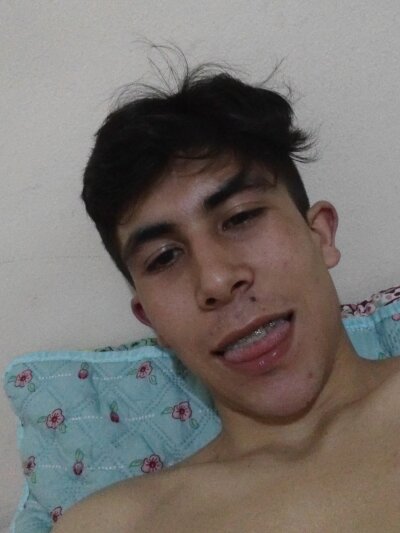 Luis31her - Stripchat Boy 