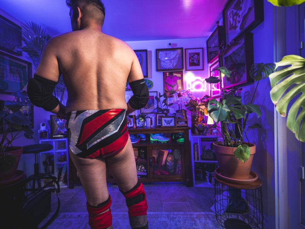 Briefs_bud profile