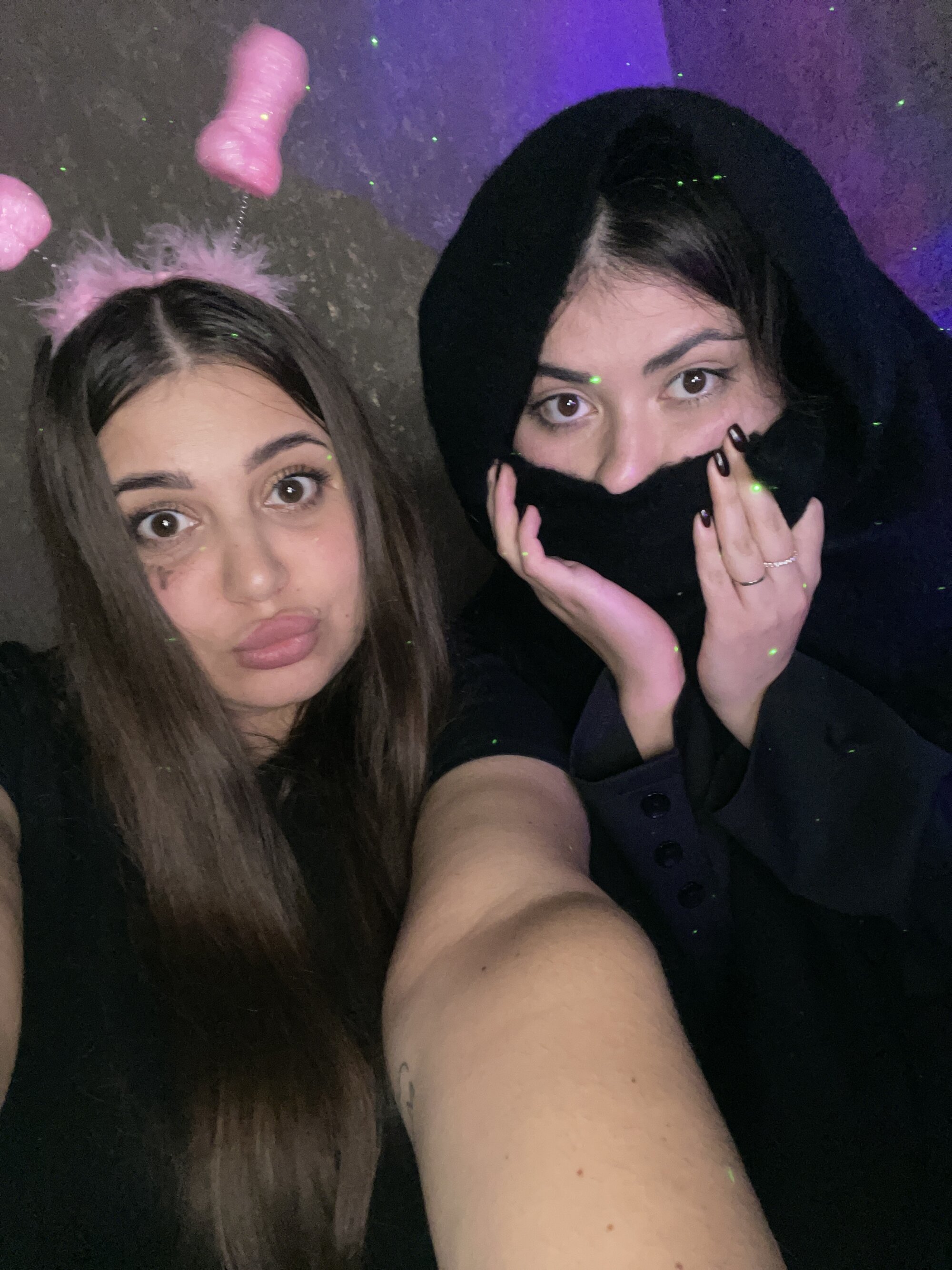 Elly_and_Lolly