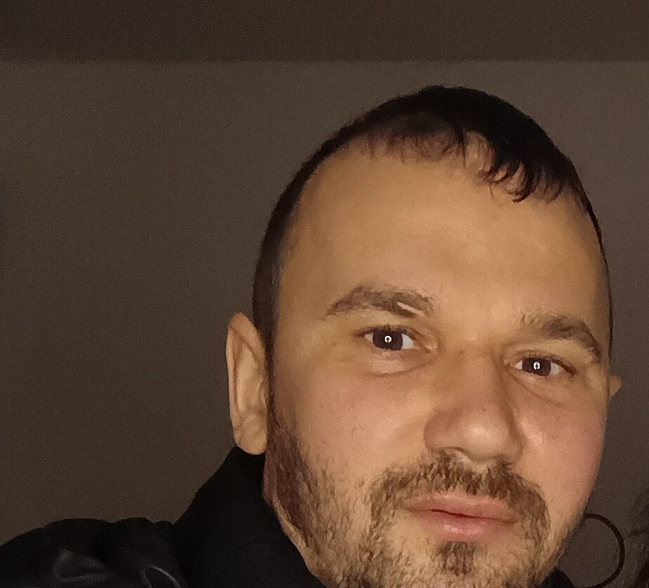 ionut899@xh from stripchat