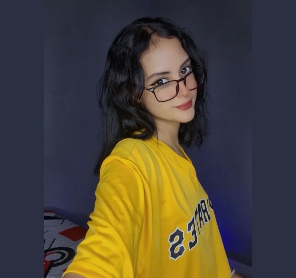 sexcam-girls.com chaeyounngdae livesex profile in spanish cams