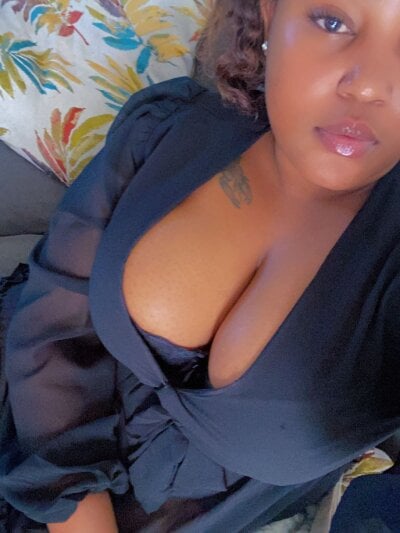 Busty_megan