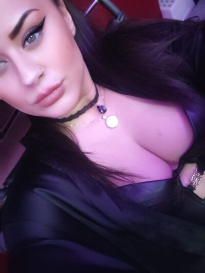 HornyBella2005 Avatar