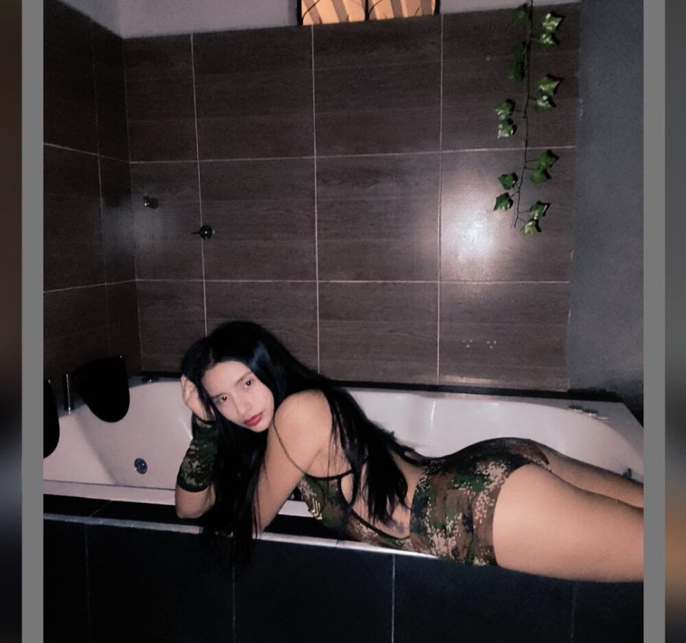 Danihot_teen profile