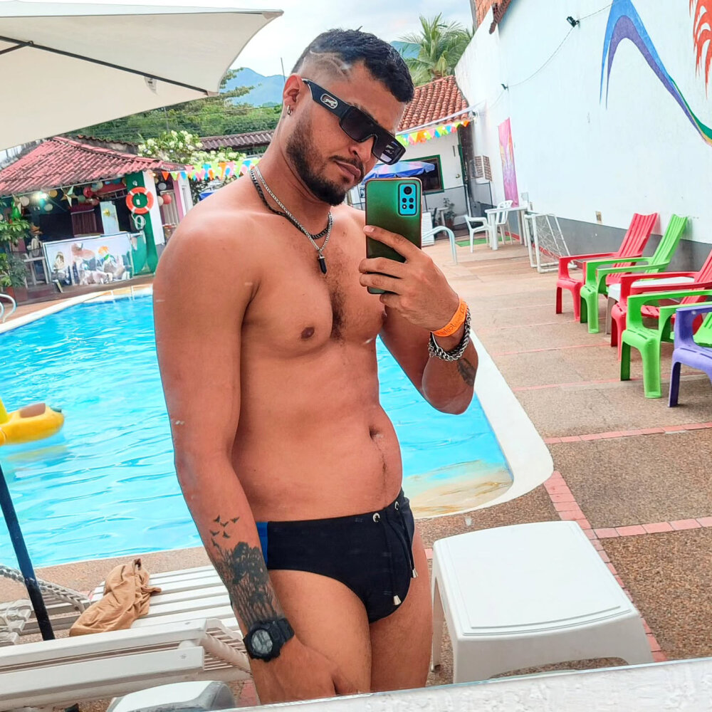 daniel_517 from stripchat