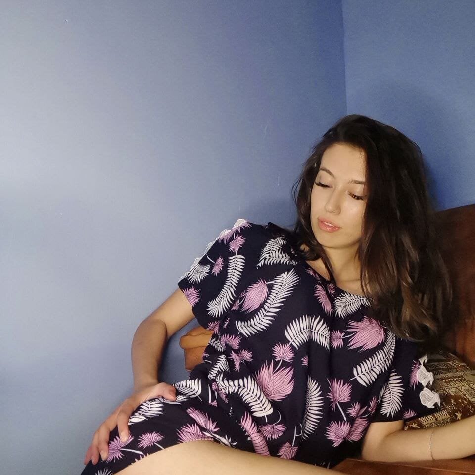 MILF_WETT_PUSSY's Offline XXX Chat