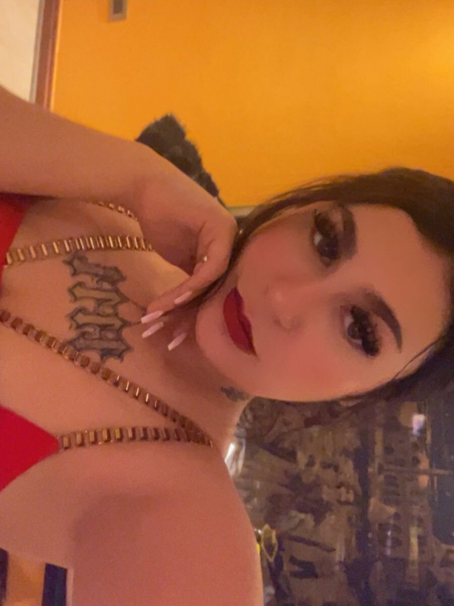 sexcams-joy.com iris7x livesex profile in latino cams