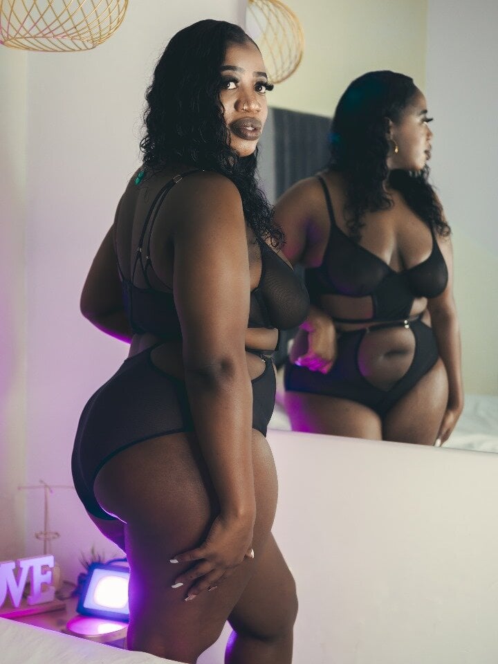 Cam girl ViolettGomez_