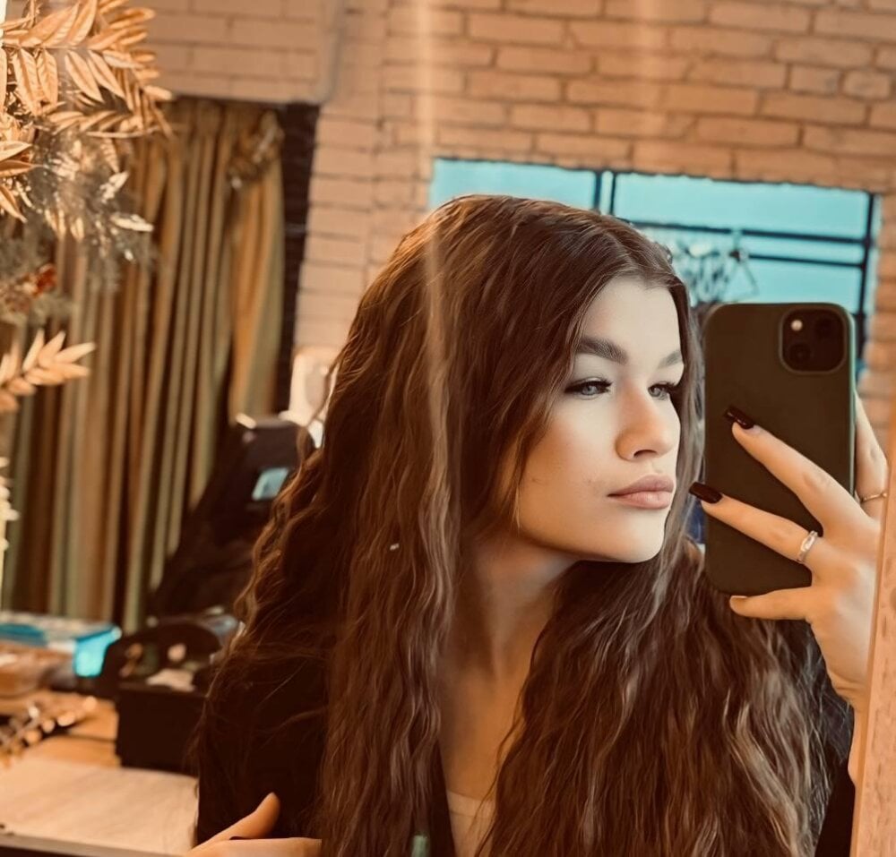 iluvcams.com shystarmary livesex profile in in-the-witches-forest cams